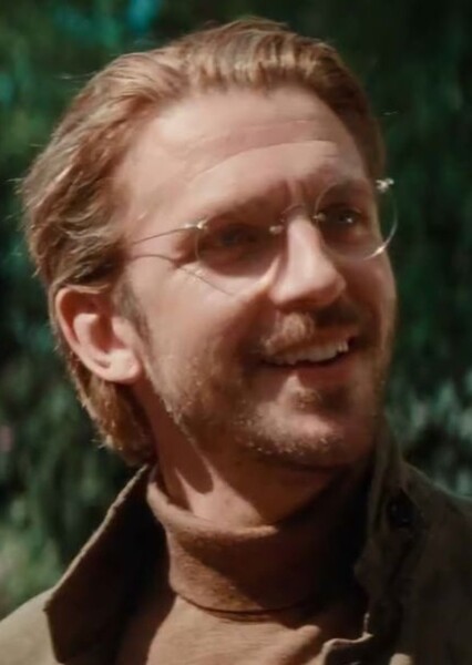 Dan Stevens photo