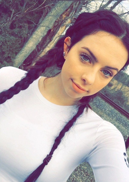 Dani Cimorelli photo
