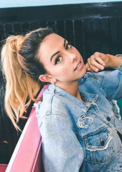 Dani Cimorelli photo