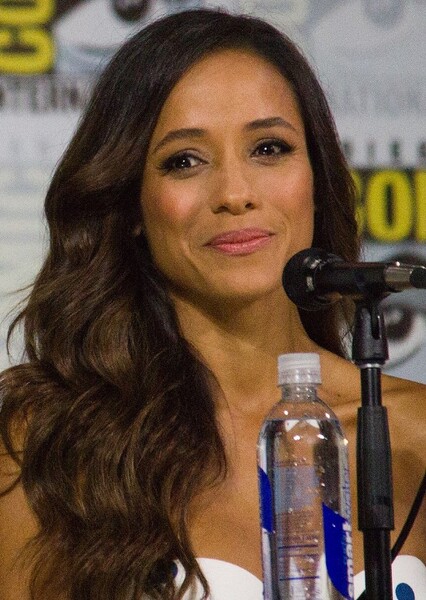 Dania Ramirez photo