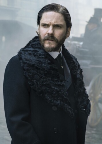 Daniel Brühl photo