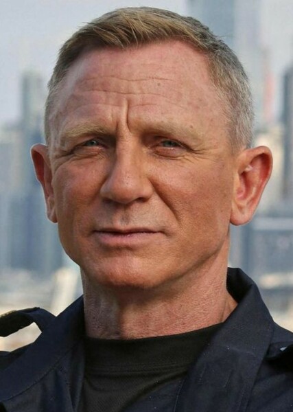 Daniel Craig photo