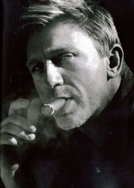 Daniel Craig