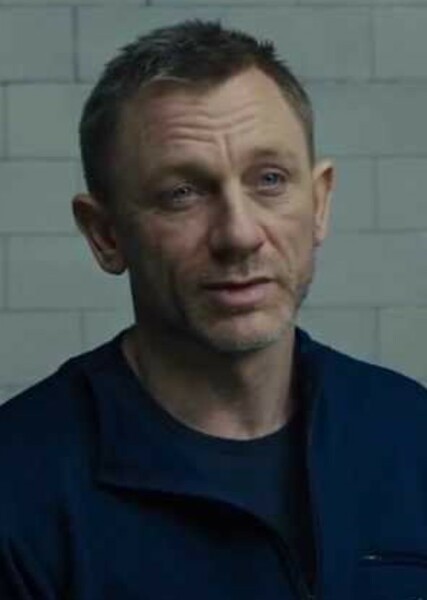 Daniel Craig