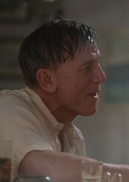 Daniel Craig photo