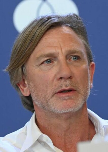 Daniel Craig photo