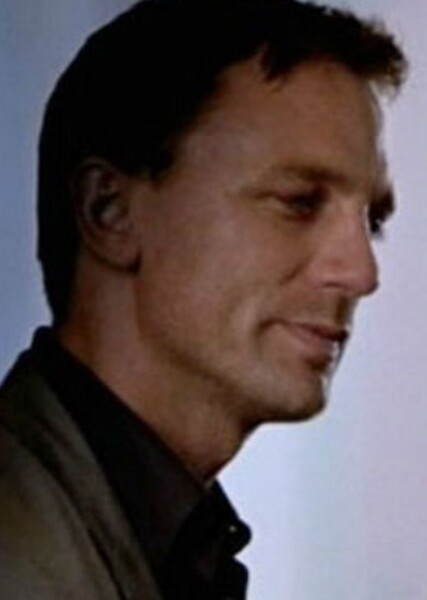 Daniel Craig