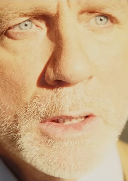 Daniel Craig photo