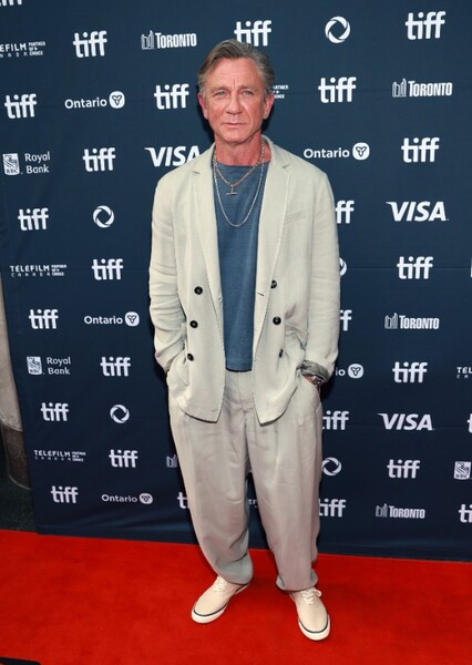 Daniel Craig photo