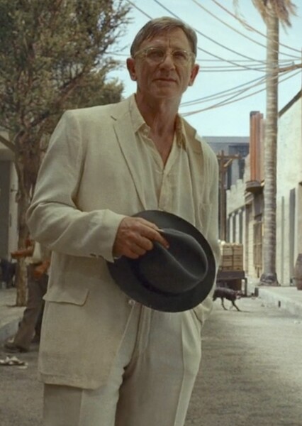 Daniel Craig photo