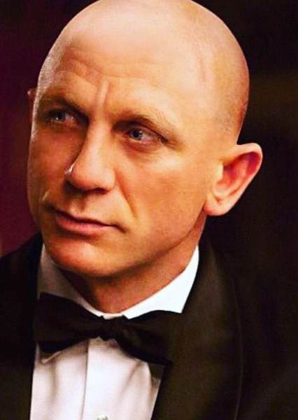 Daniel Craig