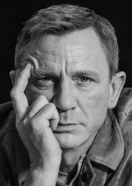 Daniel Craig photo