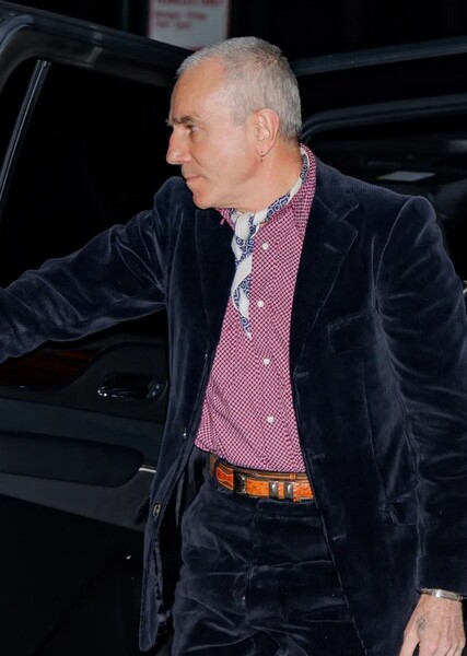 Daniel Day-Lewis photo