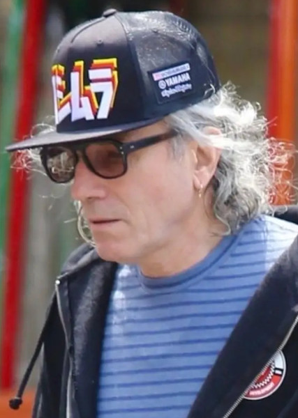 Daniel Day-Lewis photo