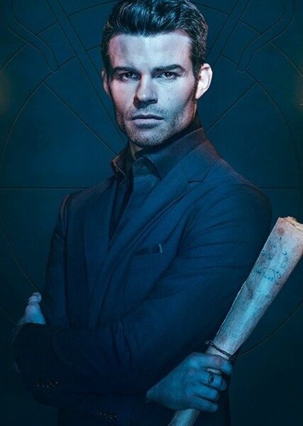 Daniel Gillies photo
