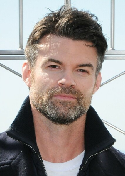 Daniel Gillies
