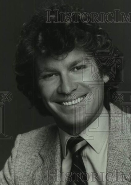 Daniel Hugh Kelly photo