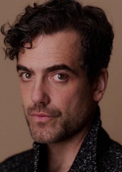 Daniel Ings photo