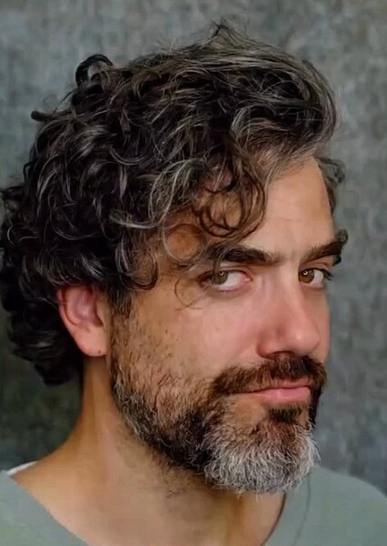 Daniel Ings photo