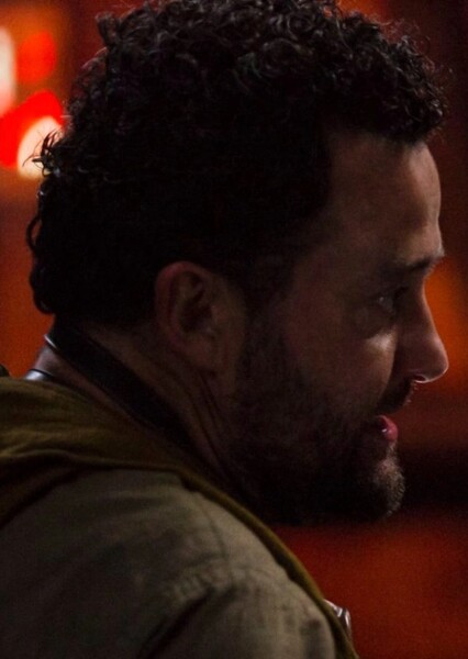 Daniel Mays photo