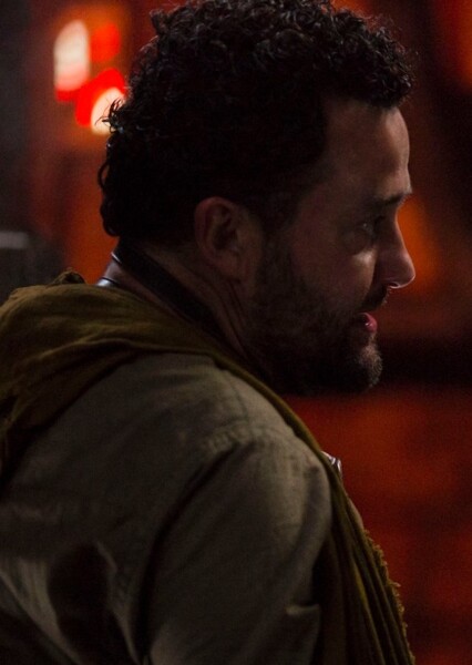 Daniel Mays