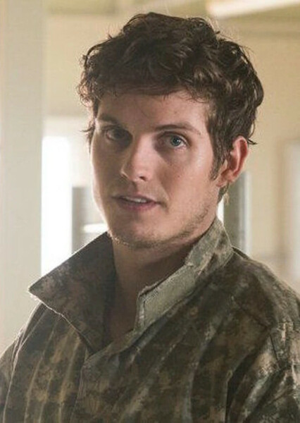 Daniel Sharman photo
