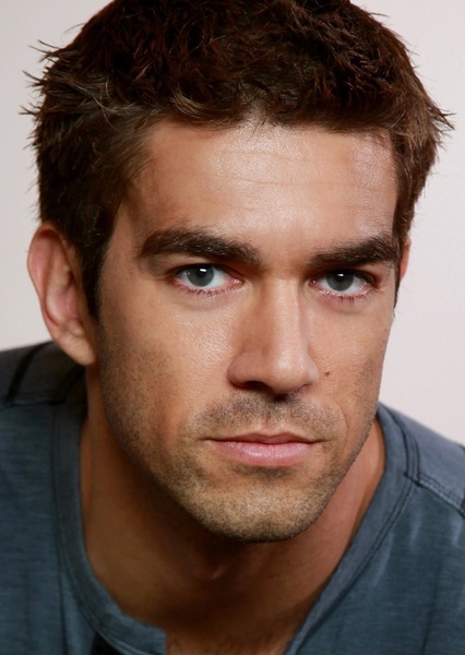 Daniel Stevens photo