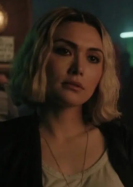 Daniella Pineda photo