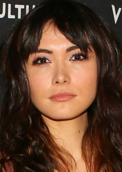 Daniella Pineda