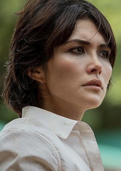Daniella Pineda