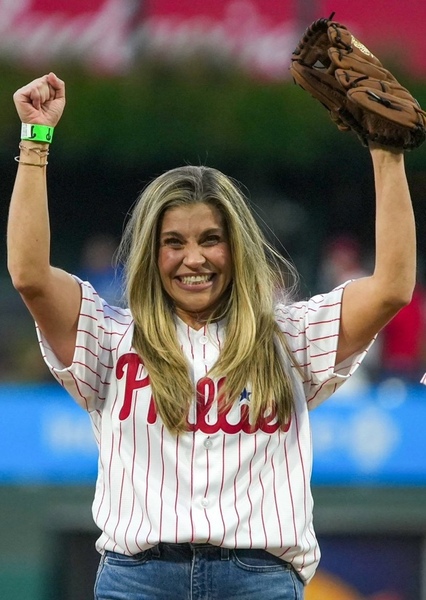 Danielle Fishel photo