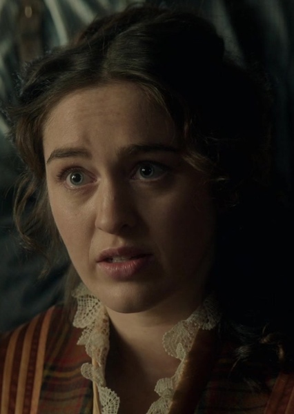 Danielle Galligan photo