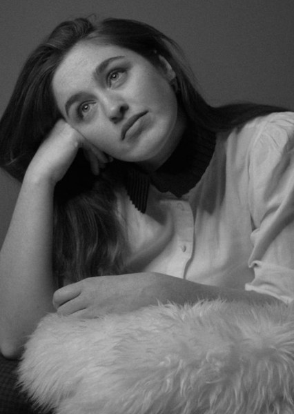 Danielle Galligan photo