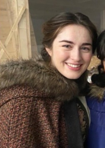 Danielle Galligan photo
