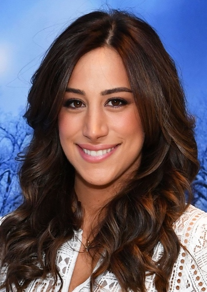 Danielle Jonas photo