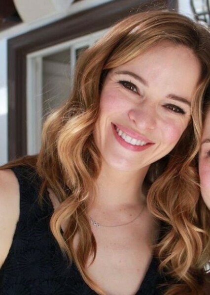 Danielle Panabaker photo