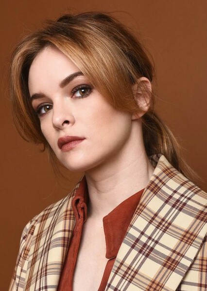 Danielle Panabaker photo