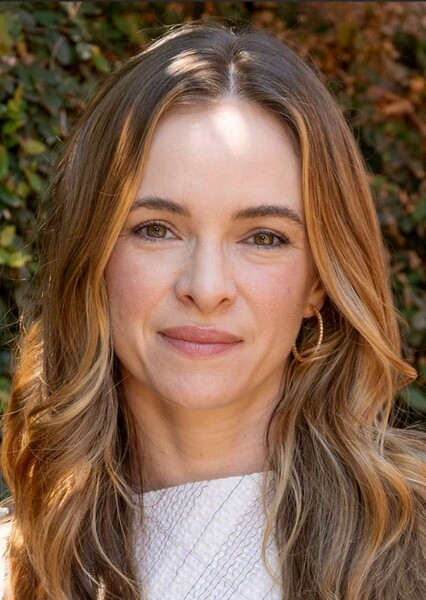 Danielle Panabaker photo