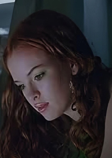 Danielle Panabaker photo