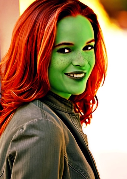 Danielle Panabaker photo