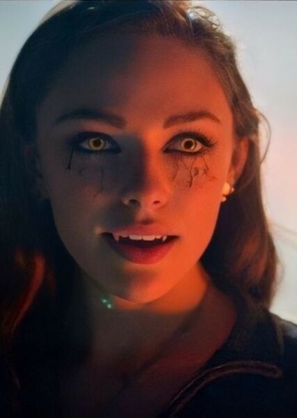 Danielle Rose Russell photo