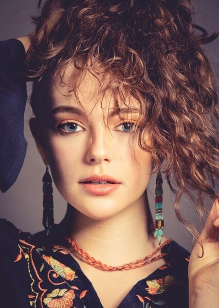 Danielle Rose Russell photo
