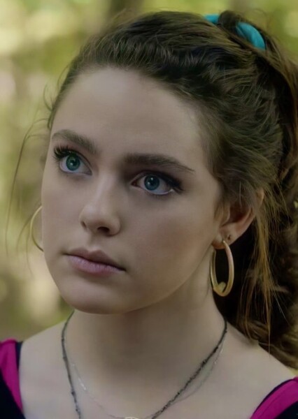 Danielle Rose Russell photo
