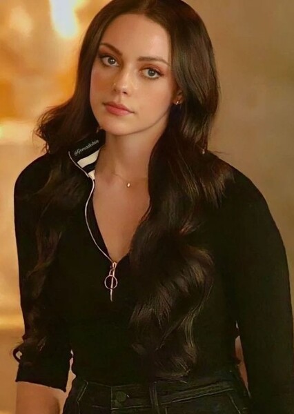 Danielle Rose Russell photo