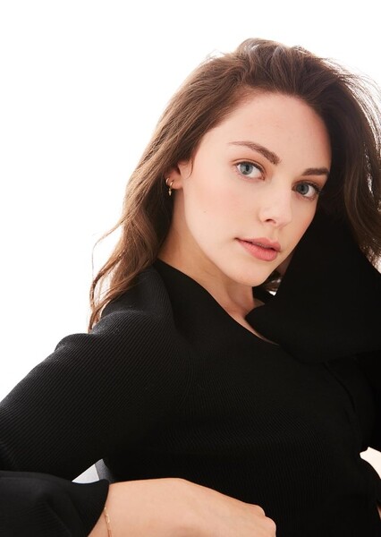 Danielle Rose Russell photo