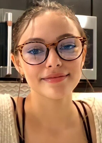 Danielle Rose Russell