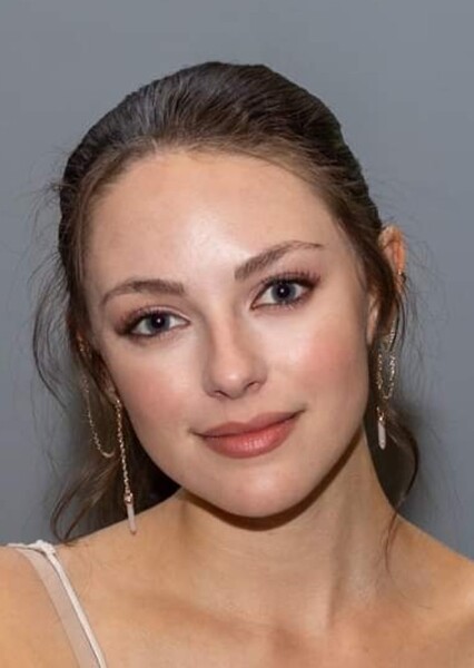 Danielle Rose Russell photo
