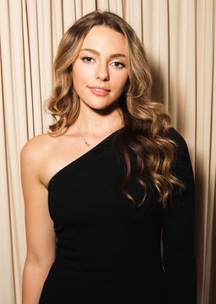 Danielle Rose Russell