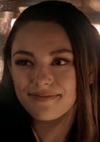 Danielle Rose Russell photo