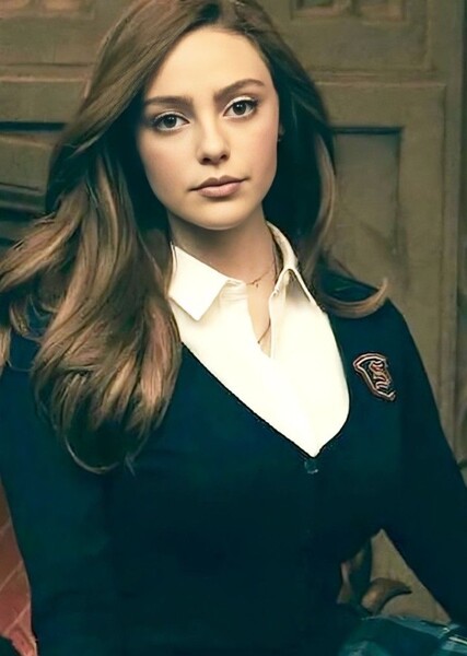 Danielle Rose Russell photo